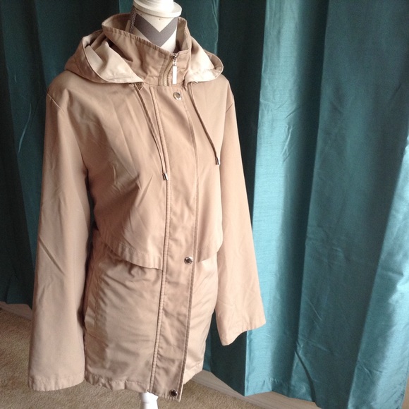 liz claiborne lightweight jacket